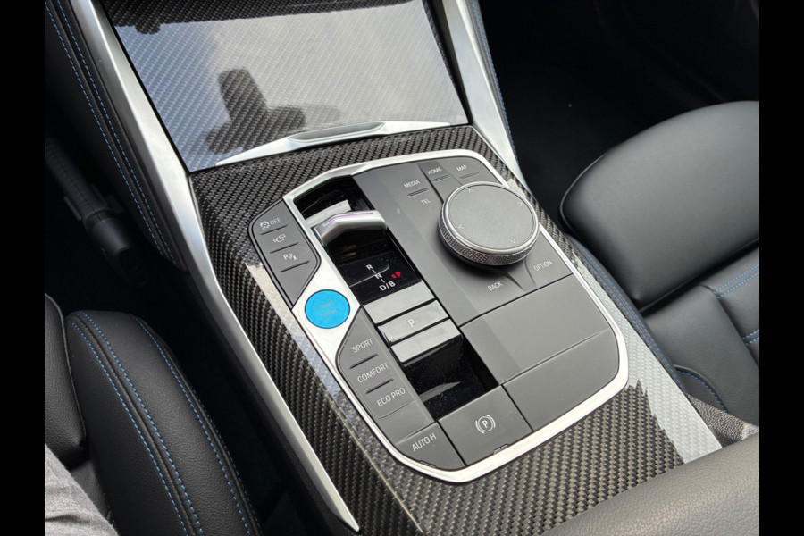 BMW i4 eDrive35 High Executive 70 kWh / Trekhaak / Schuifdak / 360Camera / Head-up / Harman Kardon / Leder / 19'' / Keyless / Sfeerverlichting / Stuur+Stoelverwarming / Dodehoek / DAB / ACC