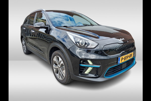 Kia e-Niro Edition 64 kWh / Camera / CarPlay / Keyless / Half leder / 17'' / Stuur+Stoelverwarming / DAB / ACC