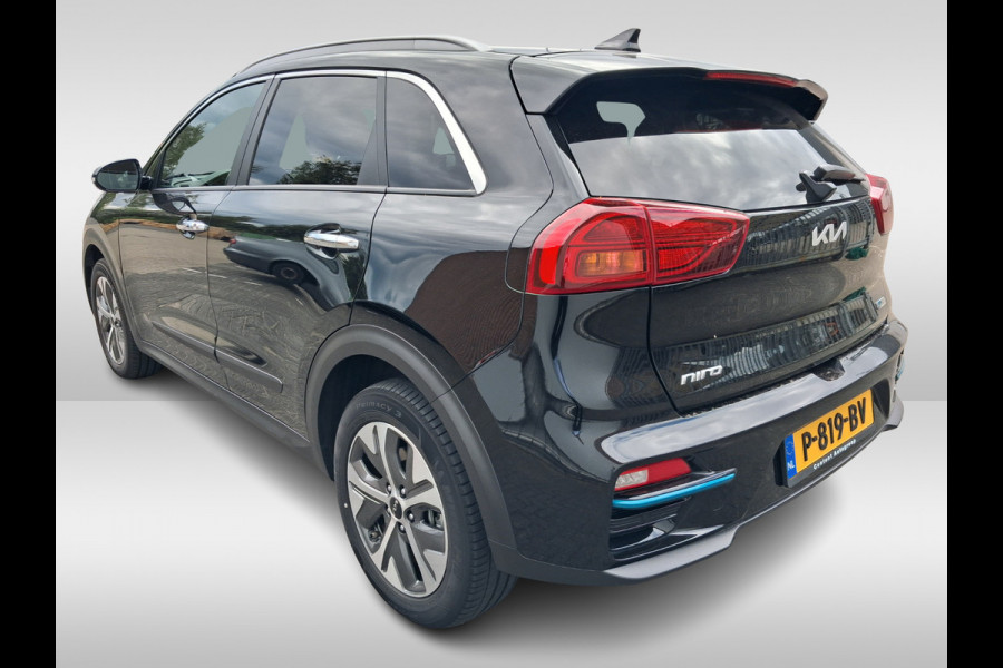 Kia e-Niro Edition 64 kWh / Camera / CarPlay / Keyless / Half leder / 17'' / Stuur+Stoelverwarming / DAB / ACC