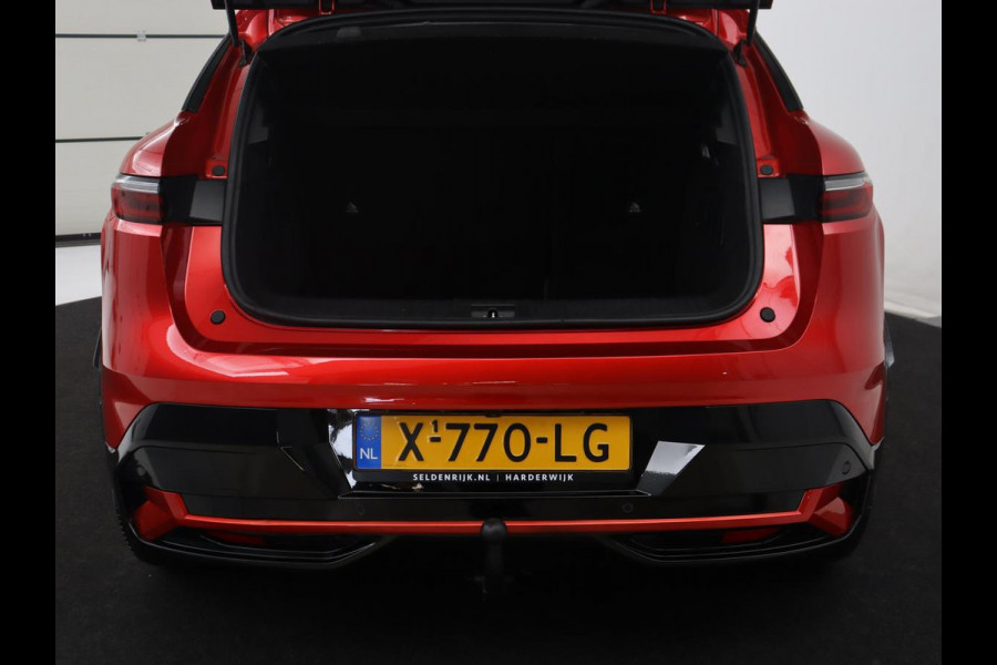 Renault Mégane E-Tech EV60 Optimum Charge Business Ed. Evolution | SOH 92.9% | Trekhaak | Stuur/stoel verwarming | Adaptive cruise | Camera | Carplay | Full LED | 18'' |