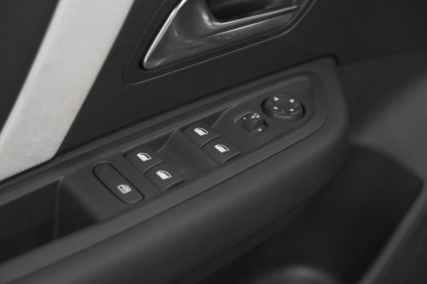 Citroën C4 1.2 Hybrid 145pk Max | Camera | Adaptieve Cruise Control | Navigatie