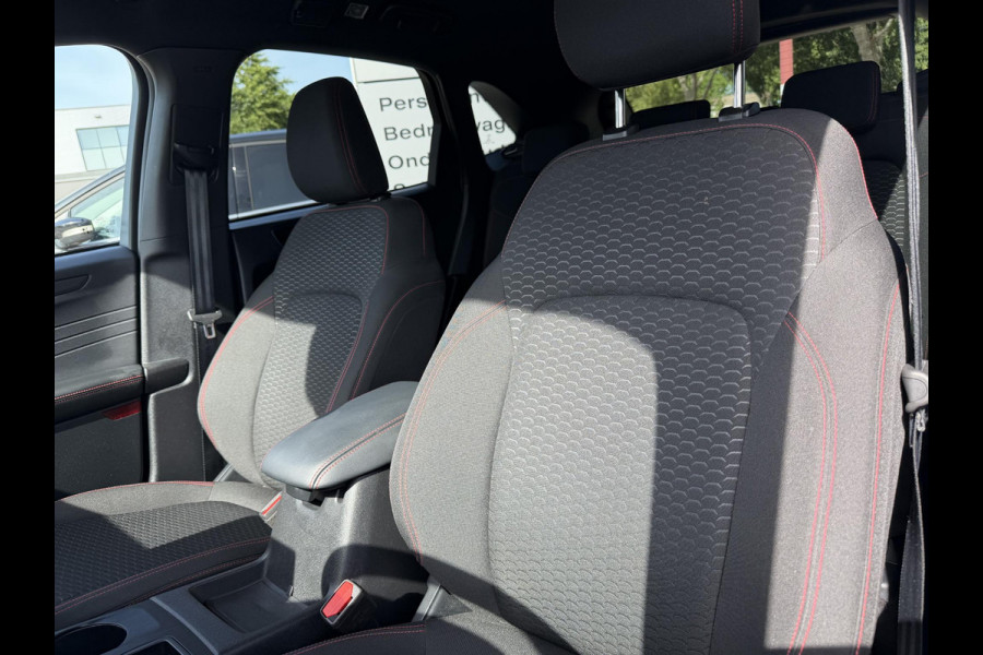 Ford Kuga 2.5 PHEV ST-Line 243pk | Wegklapbare trekhaak | Winter Pack | Camera | Navigatie | 2.100kg Trekgewicht