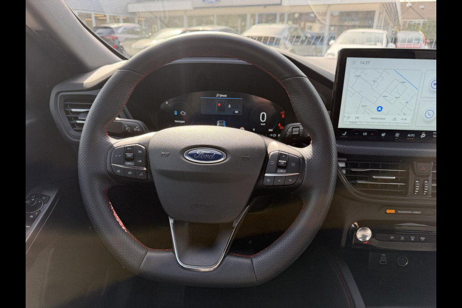 Ford Kuga 2.5 PHEV ST-Line 243pk | Wegklapbare trekhaak | Winter Pack | Camera | Navigatie | 2.100kg Trekgewicht