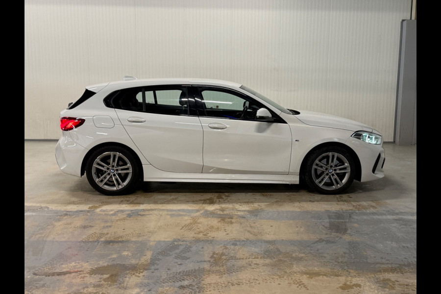 BMW 1-serie 118i Executive Edition | NAP | M-SPORT | SHADOW LINE | VIRTUAL DASH
