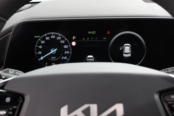 Kia Niro EV ExecutiveLine 64.8 kWh Navigatie Half Leder Schuif-kantel dak Elektrische bedienbare achterklep DAB Led Camera