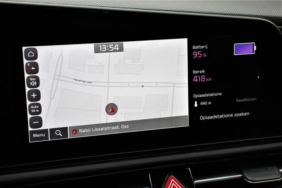Kia Niro EV ExecutiveLine 64.8 kWh Navigatie Half Leder Schuif-kantel dak Elektrische bedienbare achterklep DAB Led Camera