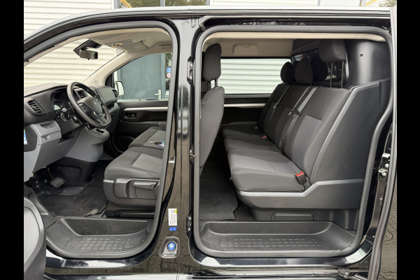 Peugeot Expert 2.0 BlueHDI 177pk automaat S&S L3H1 DC 5 persoons / vaste prijs rijklaar € 27.950 ex btw / lease vanaf € 456 / dubbele schuifdeur / euro 6 / bpm vrij / airco / cruise / navi / trekhaak !