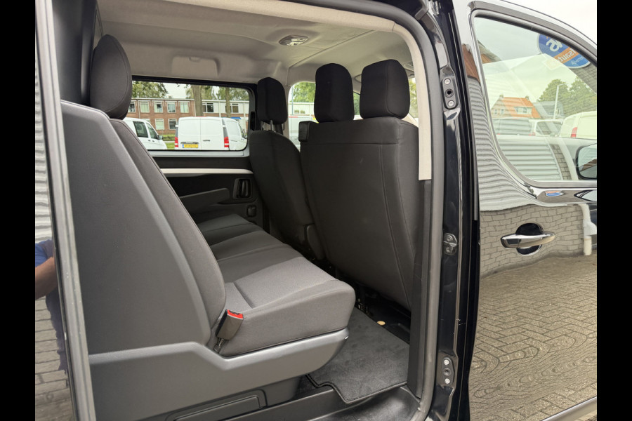 Peugeot Expert 2.0 BlueHDI 177pk automaat S&S L3H1 DC 5 persoons / vaste prijs rijklaar € 27.950 ex btw / lease vanaf € 456 / dubbele schuifdeur / euro 6 / bpm vrij / airco / cruise / navi / trekhaak !