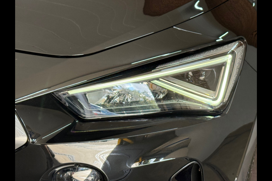 CUPRA Formentor 1.4 e-Hybrid VZ Performance | 245PK | 19” |CAMERA | CARPLAY | MATRIX LED |WINTERPACK | KUIPSTOELEN