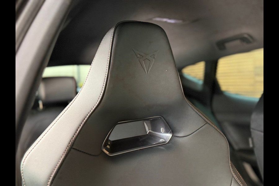 CUPRA Formentor 1.4 e-Hybrid VZ Performance | 245PK | 19” |CAMERA | CARPLAY | MATRIX LED |WINTERPACK | KUIPSTOELEN