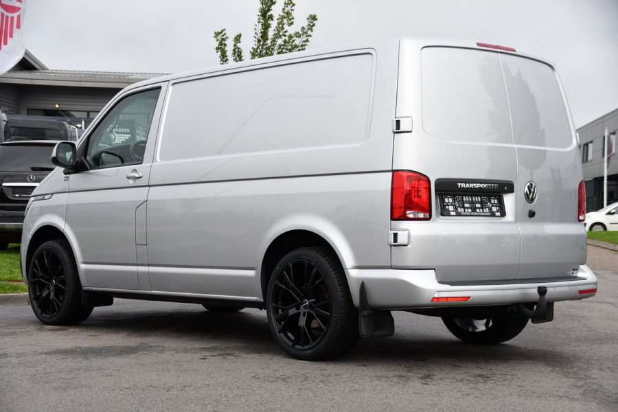 Volkswagen Transporter 2.0 TDI L1H1 30 Bulli MARGE! Virtual, Cruise, LED, Camera, 150pk, Sensoren, NAVI, Automaat, Multimedia, Uniek!