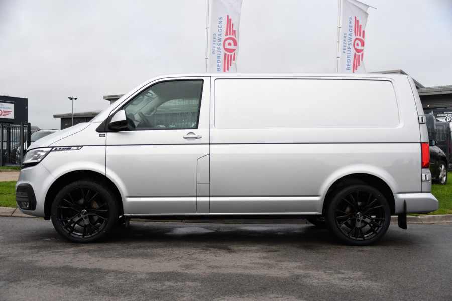 Volkswagen Transporter 2.0 TDI L1H1 30 Bulli MARGE! Virtual, Cruise, LED, Camera, 150pk, Sensoren, NAVI, Automaat, Multimedia, Uniek!