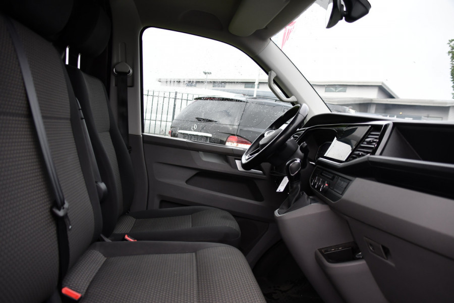 Volkswagen Transporter 2.0 TDI L1H1 30 Bulli MARGE! Virtual, Cruise, LED, Camera, 150pk, Sensoren, NAVI, Automaat, Multimedia, Uniek!
