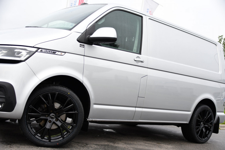 Volkswagen Transporter 2.0 TDI L1H1 30 Bulli MARGE! Virtual, Cruise, LED, Camera, 150pk, Sensoren, NAVI, Automaat, Multimedia, Uniek!