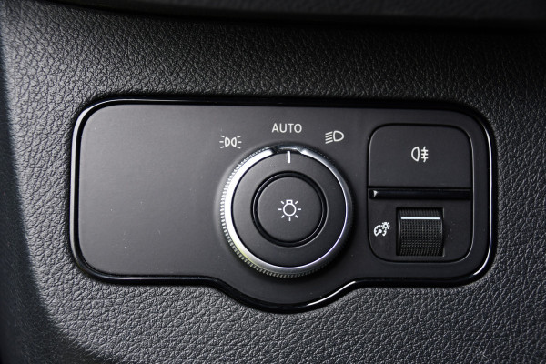 Mercedes-Benz Sprinter 319 1.9 CDI L2H1 RWD PB Edition Camera, Carplay, 190pk, LED, Trekhaak, 10,5'' Mbux, Automaat, Clima, NAVI, Uniek!