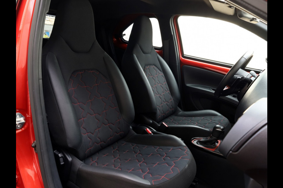 Toyota Aygo X 1.0 VVT-i S-CVT Envy | Automaat | Carplay | Clima |