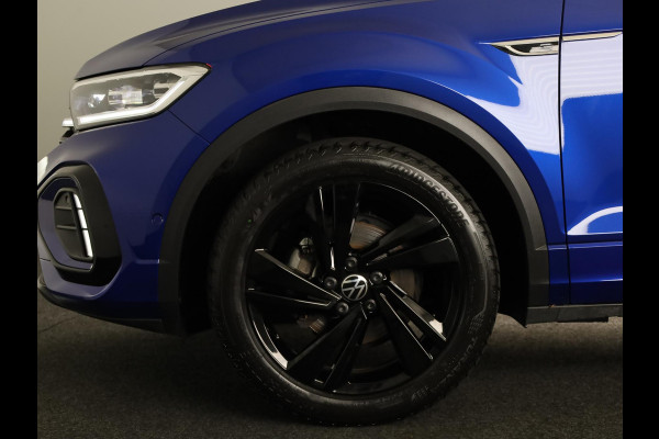 Volkswagen T-Roc 1.5 TSI R-Line 150 pk Automaat (DSG) | Verlengde garantie | Navigatie | Panoramadak | Trekhaak (afneembaar) | Parkeersensoren (Park assist) | Achteruitrijcamera | Black Style pakket | R-Line |