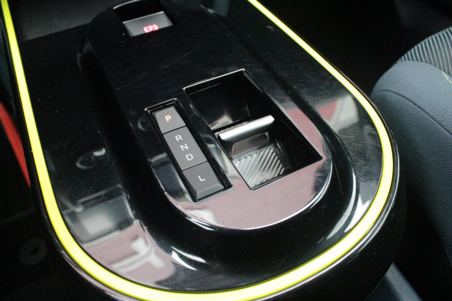 Fiat Grande Panda 1.2 Hybrid 110PK ICON STYLE | APPLE CARPLAY/ANDROID AUTO | CRUISE CONTROL | PARKEERSENSOREN ACHTER | LED KOPLAMPEN | LICHTMETALEN VELGEN 16" | DAB+ RADIO | EXTRA GETINTE ACHTERRUITEN || ELEKTRISCHE RAMEN VOOR / ACHTER | CENTRALEVERGRENDELING  MET AFSTANDBEDIENING | WIND GELEIDERS OP DE RAMEN RONDOM | DAKRAILS |