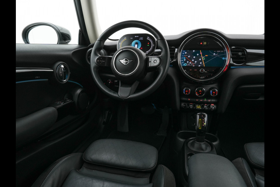 MINI Electric MINI Yours 33 kWh [3-Fase-11kW] {SoH-96%} (INCL-BTW) Aut. *HEATPUMP | LEATHER-ALCANTARA | FULL-LED | NAVI-FULLMAP | SPORTSEATS | AMBIENTLIGHT | DIGI-COCKPIT | DAB+ | ECC | PDC | CRUISE | 16''ALU*