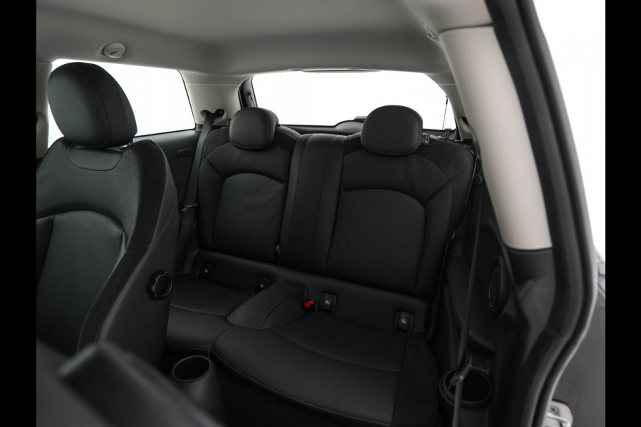 MINI Electric MINI Yours 33 kWh [3-Fase-11kW] {SoH-96%} (INCL-BTW) Aut. *HEATPUMP | LEATHER-ALCANTARA | FULL-LED | NAVI-FULLMAP | SPORTSEATS | AMBIENTLIGHT | DIGI-COCKPIT | DAB+ | ECC | PDC | CRUISE | 16''ALU*