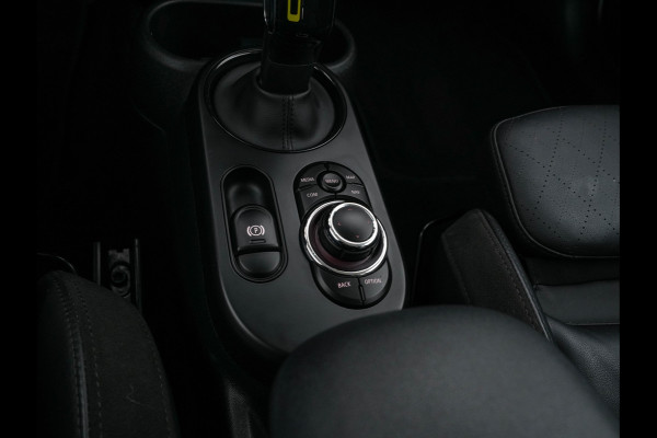 MINI Electric MINI Yours 33 kWh [3-Fase-11kW] {SoH-96%} (INCL-BTW) Aut. *HEATPUMP | LEATHER-ALCANTARA | FULL-LED | NAVI-FULLMAP | SPORTSEATS | AMBIENTLIGHT | DIGI-COCKPIT | DAB+ | ECC | PDC | CRUISE | 16''ALU*