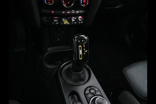 MINI Electric MINI Yours 33 kWh [3-Fase-11kW] {SoH-96%} (INCL-BTW) Aut. *HEATPUMP | LEATHER-ALCANTARA | FULL-LED | NAVI-FULLMAP | SPORTSEATS | AMBIENTLIGHT | DIGI-COCKPIT | DAB+ | ECC | PDC | CRUISE | 16''ALU*