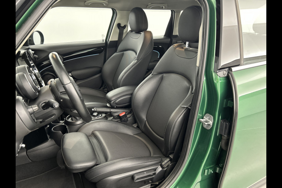 MINI 5-deurs 1.5 Cooper Camden /Panodak/Leder/Carplay/Cruise control
