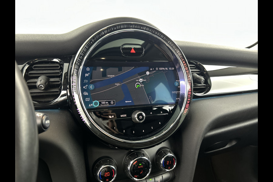 MINI 5-deurs 1.5 Cooper Camden /Panodak/Leder/Carplay/Cruise control