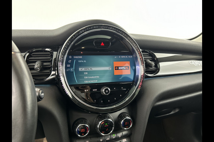 MINI 5-deurs 1.5 Cooper Camden /Panodak/Leder/Carplay/Cruise control