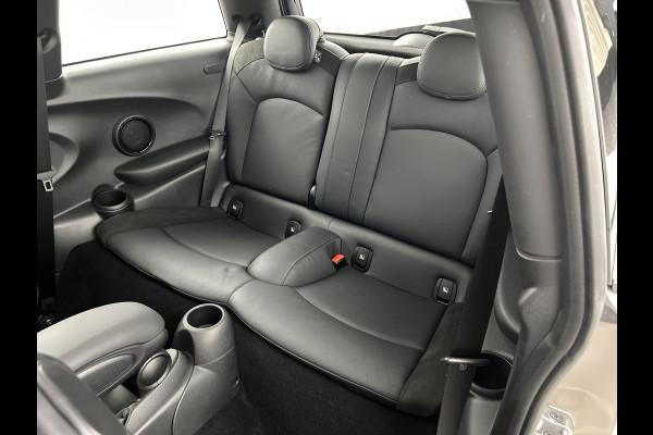 MINI 3-deurs 1.5 Cooper MINI Classic /Panodak/HUD/Cruise/stoelV/Keyless