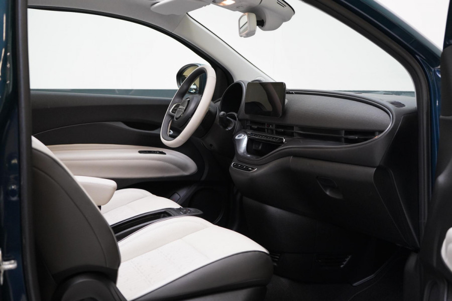 Fiat 500E Cabrio La Prima 42 kWh SoH 94,9% | Leder | Stoelverwarming | Lm velgen | Navigatie | Carplay