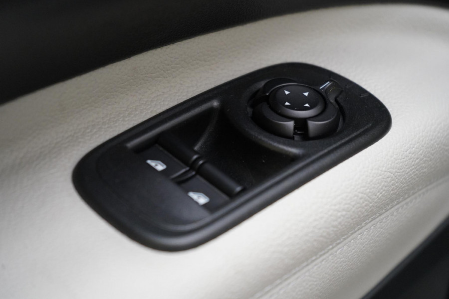 Fiat 500E Cabrio La Prima 42 kWh SoH 94,9% | Leder | Stoelverwarming | Lm velgen | Navigatie | Carplay