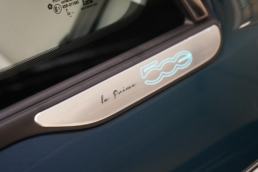 Fiat 500E Cabrio La Prima 42 kWh SoH 94,9% | Leder | Stoelverwarming | Lm velgen | Navigatie | Carplay
