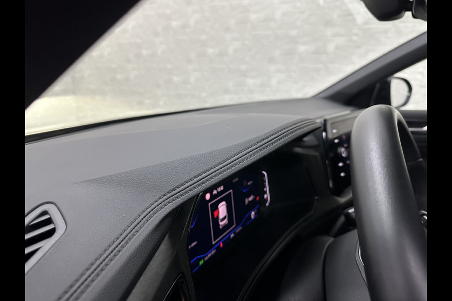 Volkswagen T-Roc 1.5 TSI R-Line | Panorama | IQ-Light | ACC | Black-Line | Keyless-Entry | 19 inch | Carplay | Stuurverwarming | Dodehoek | Virtual-Cockpit | Stoelverwarming | Leder Dashboard | Climate Control | Autom. Parkeren | Autom. Achterklep | Draadloos Laden |