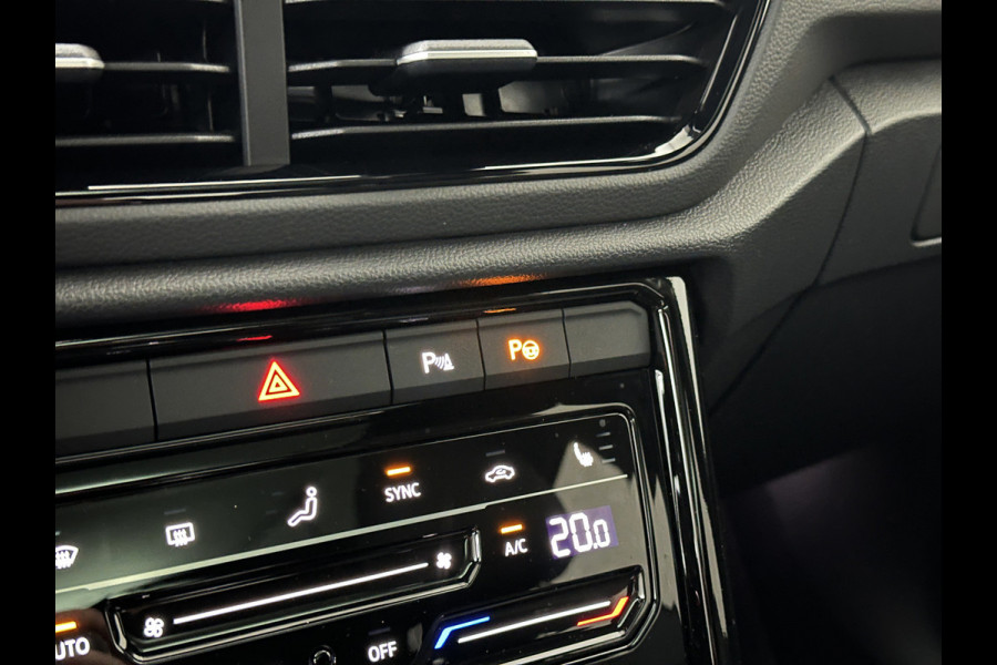 Volkswagen T-Roc 1.5 TSI R-Line | Panorama | IQ-Light | ACC | Black-Line | Keyless-Entry | 19 inch | Carplay | Stuurverwarming | Dodehoek | Virtual-Cockpit | Stoelverwarming | Leder Dashboard | Climate Control | Autom. Parkeren | Autom. Achterklep | Draadloos Laden |