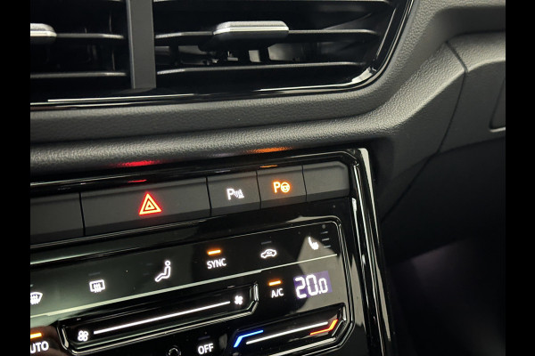 Volkswagen T-Roc 1.5 TSI R-Line | Panorama | IQ-Light | ACC | Black-Line | Keyless-Entry | 19 inch | Carplay | Stuurverwarming | Dodehoek | Virtual-Cockpit | Stoelverwarming | Leder Dashboard | Climate Control | Autom. Parkeren | Autom. Achterklep | Draadloos Laden |