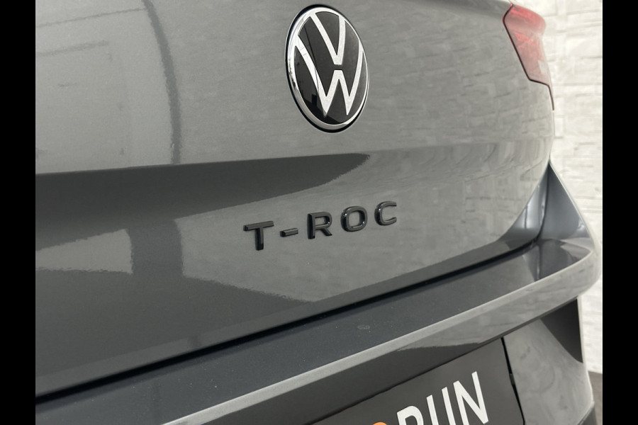 Volkswagen T-Roc 1.5 TSI R-Line | Panorama | IQ-Light | ACC | Black-Line | Keyless-Entry | 19 inch | Carplay | Stuurverwarming | Dodehoek | Virtual-Cockpit | Stoelverwarming | Leder Dashboard | Climate Control | Autom. Parkeren | Autom. Achterklep | Draadloos Laden |