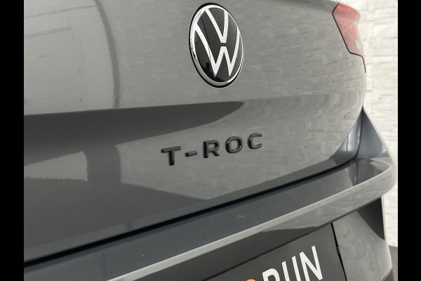Volkswagen T-Roc 1.5 TSI R-Line | Panorama | IQ-Light | ACC | Black-Line | Keyless-Entry | 19 inch | Carplay | Stuurverwarming | Dodehoek | Virtual-Cockpit | Stoelverwarming | Leder Dashboard | Climate Control | Autom. Parkeren | Autom. Achterklep | Draadloos Laden |
