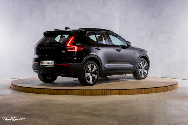 Volvo XC40 Recharge Plus 70 kWh | Adaptieve cruise | Blis | Full LED |