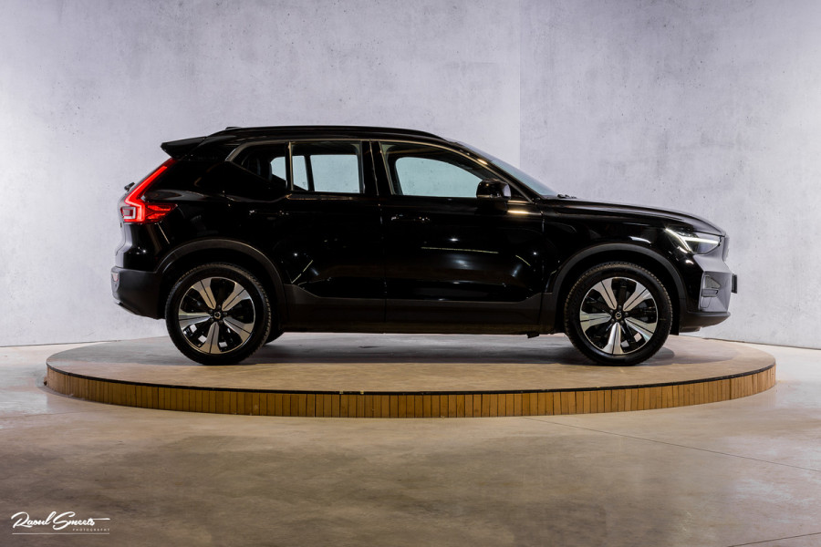 Volvo XC40 Recharge Plus 70 kWh | Adaptieve cruise | Blis | Full LED |