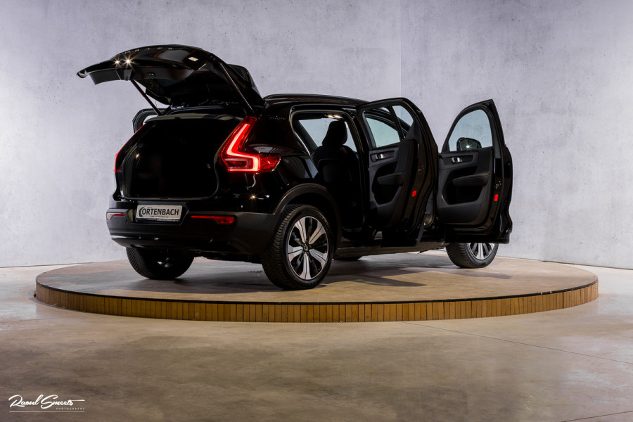 Volvo XC40 Recharge Plus 70 kWh | Adaptieve cruise | Blis | Full LED |