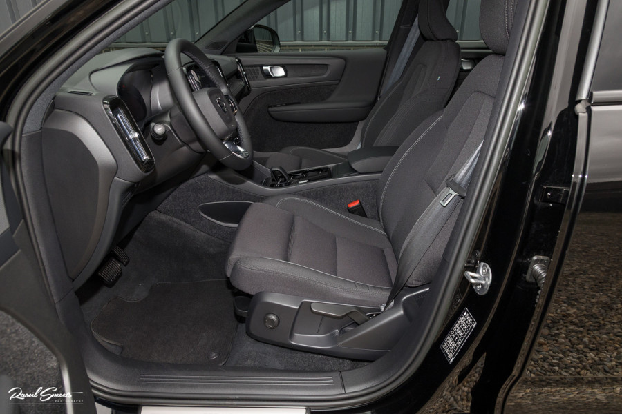 Volvo XC40 Recharge Plus 70 kWh | Adaptieve cruise | Blis | Full LED |