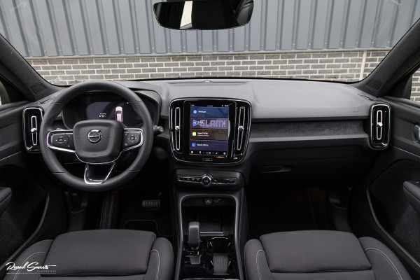 Volvo XC40 Recharge Plus 70 kWh | Adaptieve cruise | Blis | Full LED |