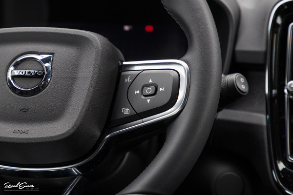 Volvo XC40 Recharge Plus 70 kWh | Adaptieve cruise | Blis | Full LED |