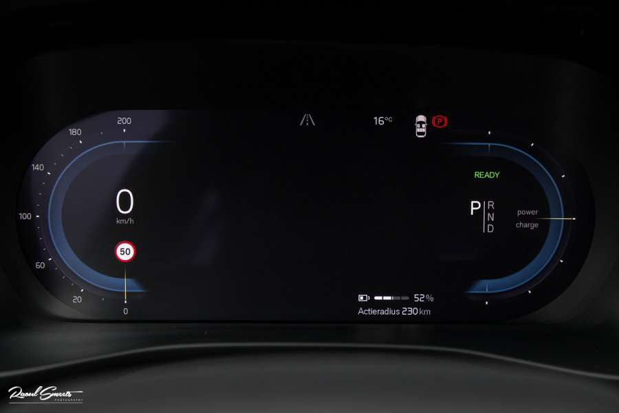 Volvo XC40 Recharge Plus 70 kWh | Adaptieve cruise | Blis | Full LED |