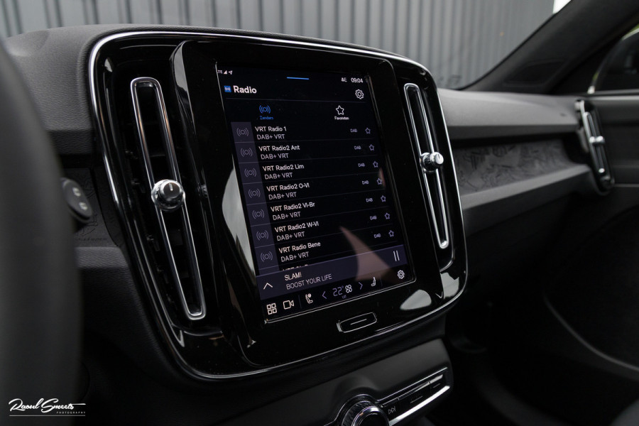 Volvo XC40 Recharge Plus 70 kWh | Adaptieve cruise | Blis | Full LED |