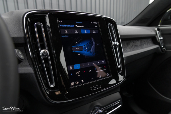 Volvo XC40 Recharge Plus 70 kWh | Adaptieve cruise | Blis | Full LED |