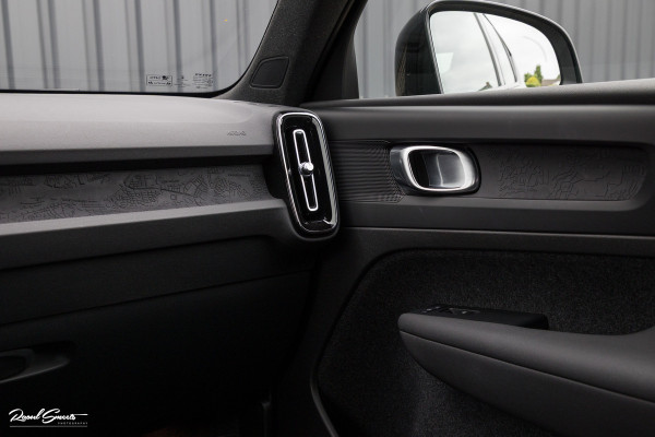 Volvo XC40 Recharge Plus 70 kWh | Adaptieve cruise | Blis | Full LED |