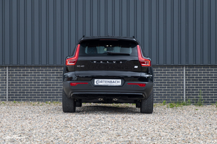 Volvo XC40 Recharge Plus 70 kWh | Adaptieve cruise | Blis | Full LED |