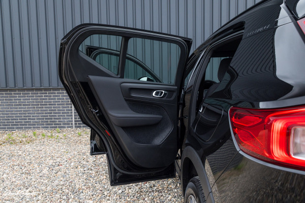 Volvo XC40 Recharge Plus 70 kWh | Adaptieve cruise | Blis | Full LED |